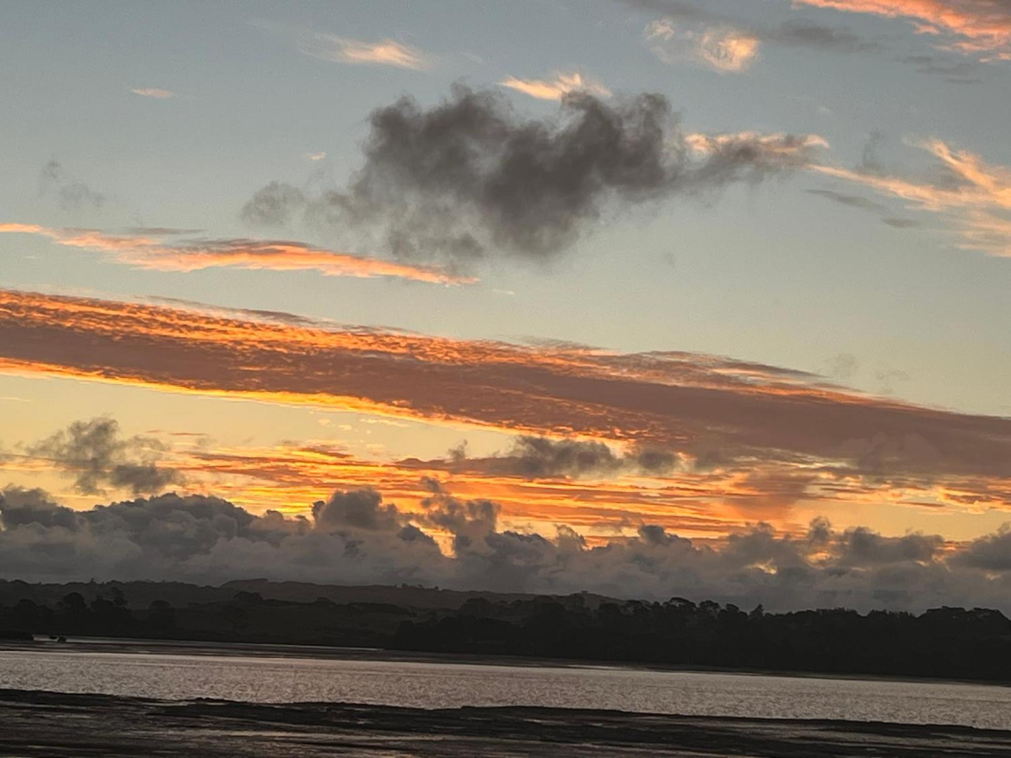 Absolute Waterfront Serenity Near Auckland Clarks Beach ภายนอก รูปภาพ